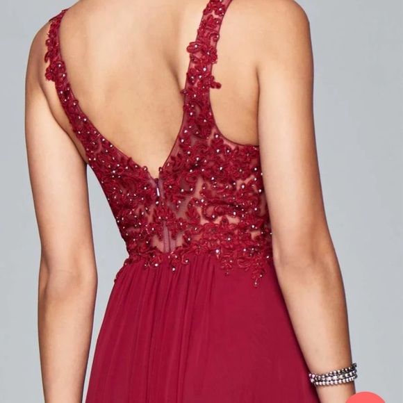 Faviana Gown - Picture 5 of 6